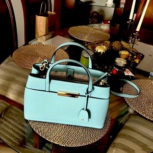Kate spade powder blue satchel only used 1 time like new
